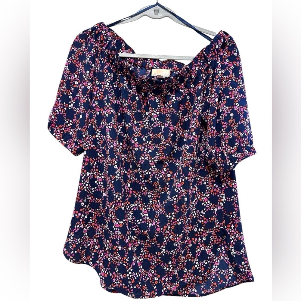 Michael Kors floral navy on/off shoulder short sleeve blouse- size M like new